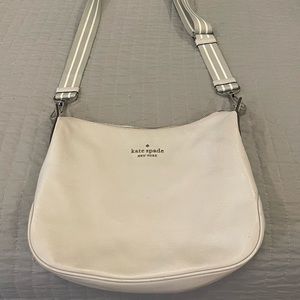 kate spade Rosie Crossover, light gray color